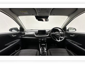 Used Kia Stonic 2021 for sale - 78802243: Photo