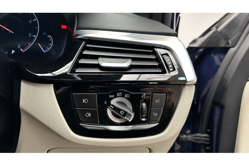 Used BMW 5 Series 2019 for sale - 77640090: Photo 32