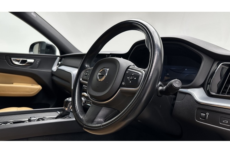 Used Volvo XC60 2018 for sale - 76784284: Photo 30