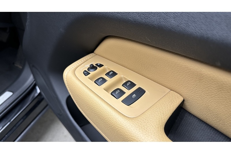 Used Volvo XC60 2018 for sale - 76784284: Photo 31