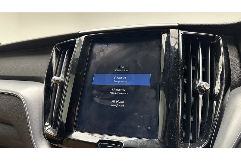 Used Volvo XC60 2018 for sale - 76784284: Photo 43