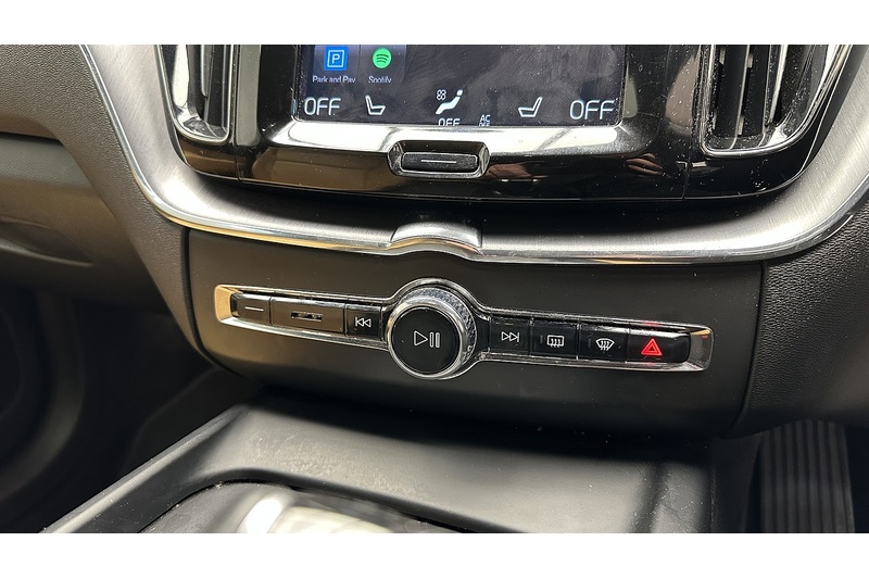 Used Volvo XC60 2018 for sale - 76784284: Photo 45