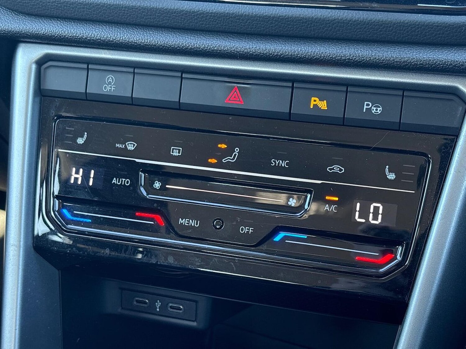 Used Volkswagen T-Roc 2022 for sale - 78194365: Photo 12