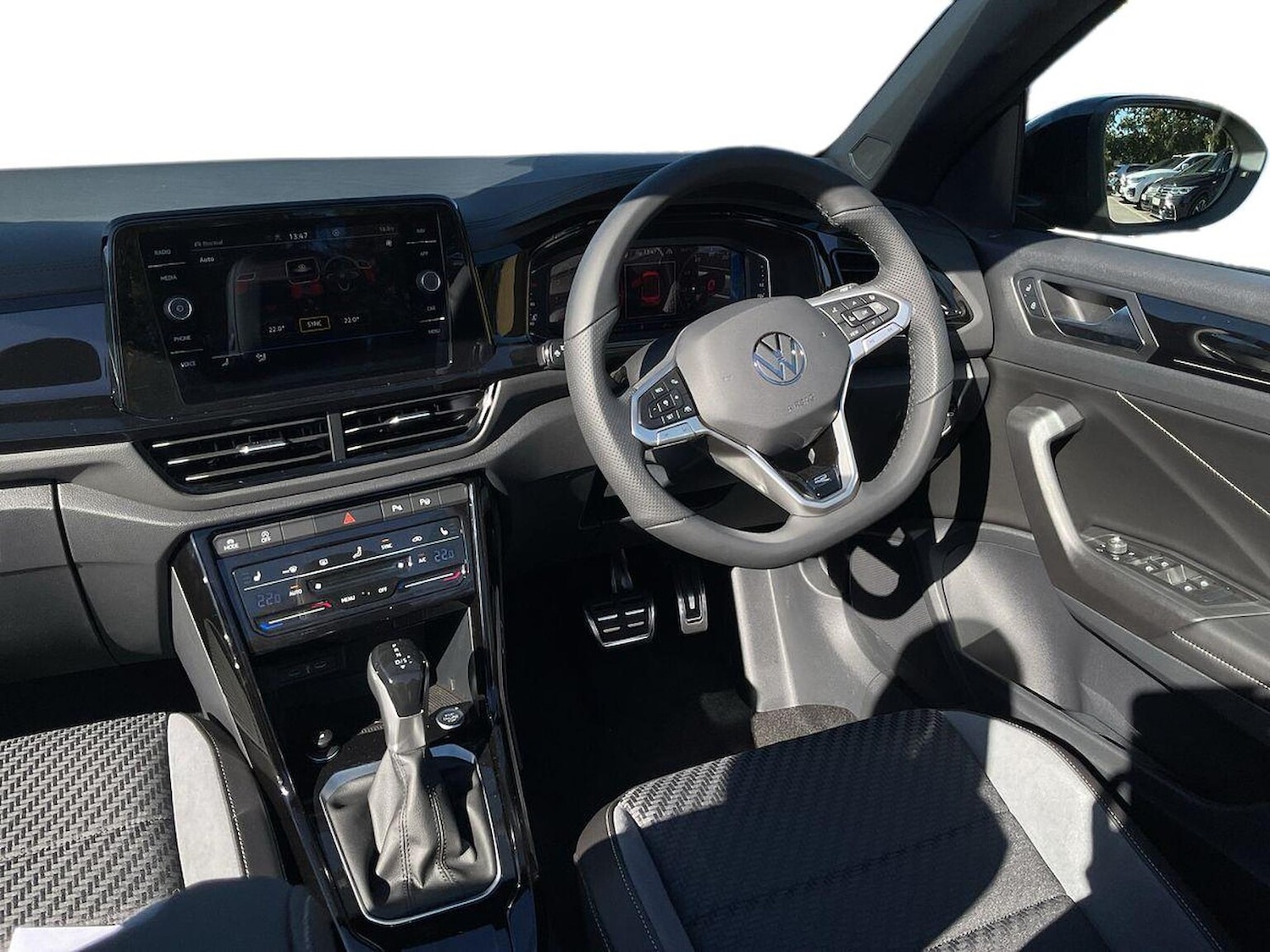 Used Volkswagen T-Roc 2025 for sale - 76193237: Photo 15