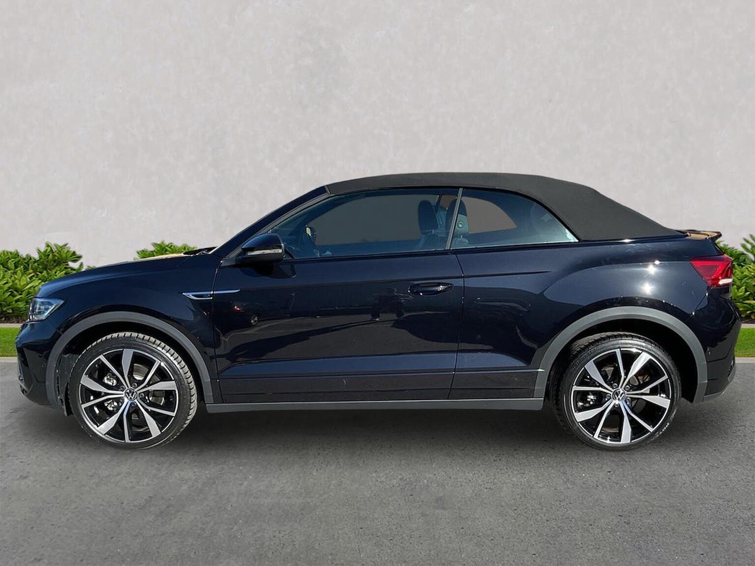 Used Volkswagen T-Roc 2025 for sale - 76193237: Photo 19