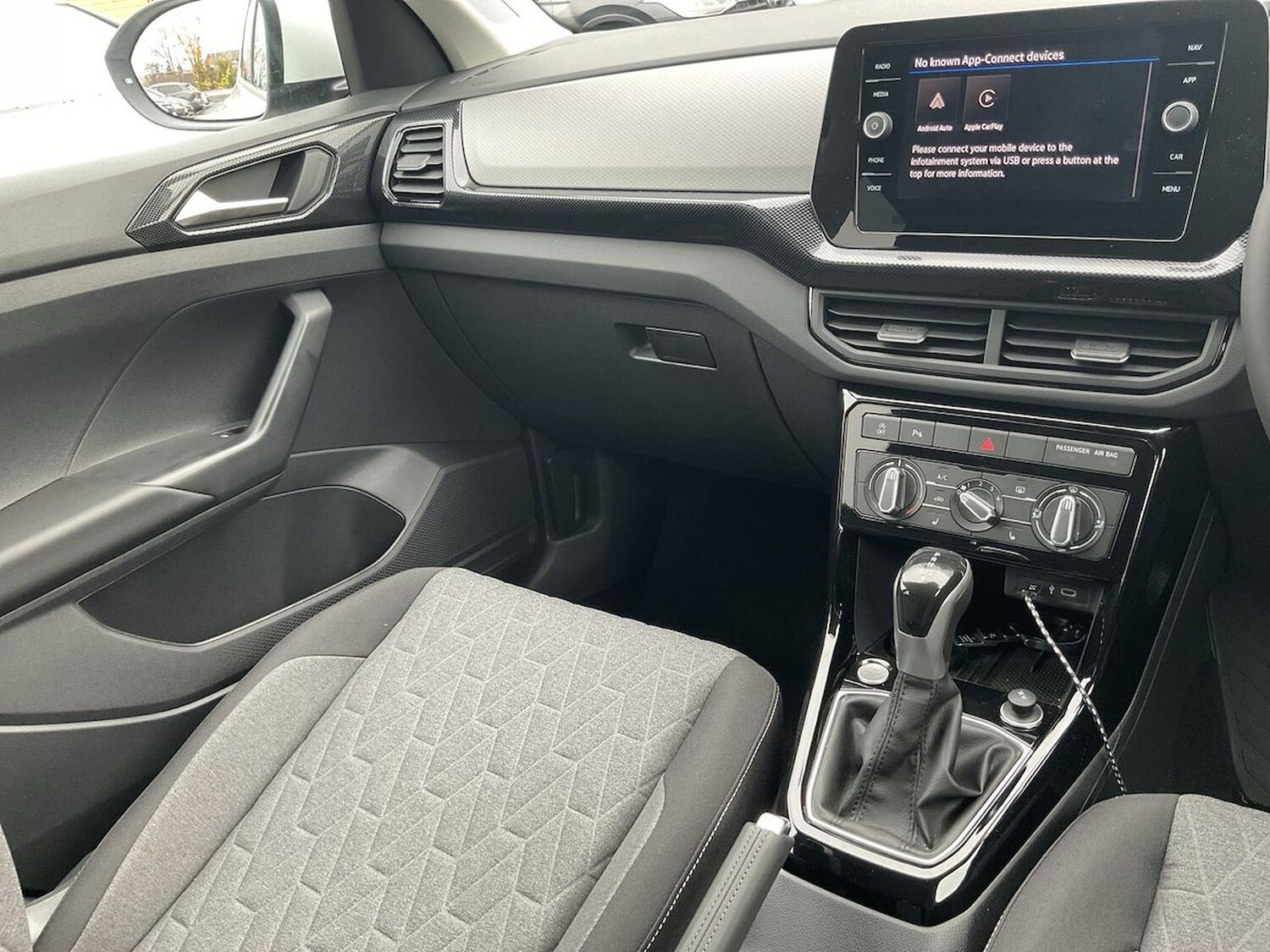 Used Volkswagen T-Cross 2025 for sale - 77487598: Photo 13