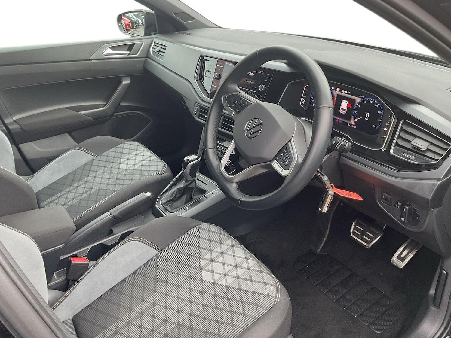 Used Volkswagen Polo 2024 for sale - 77487575: Photo 15