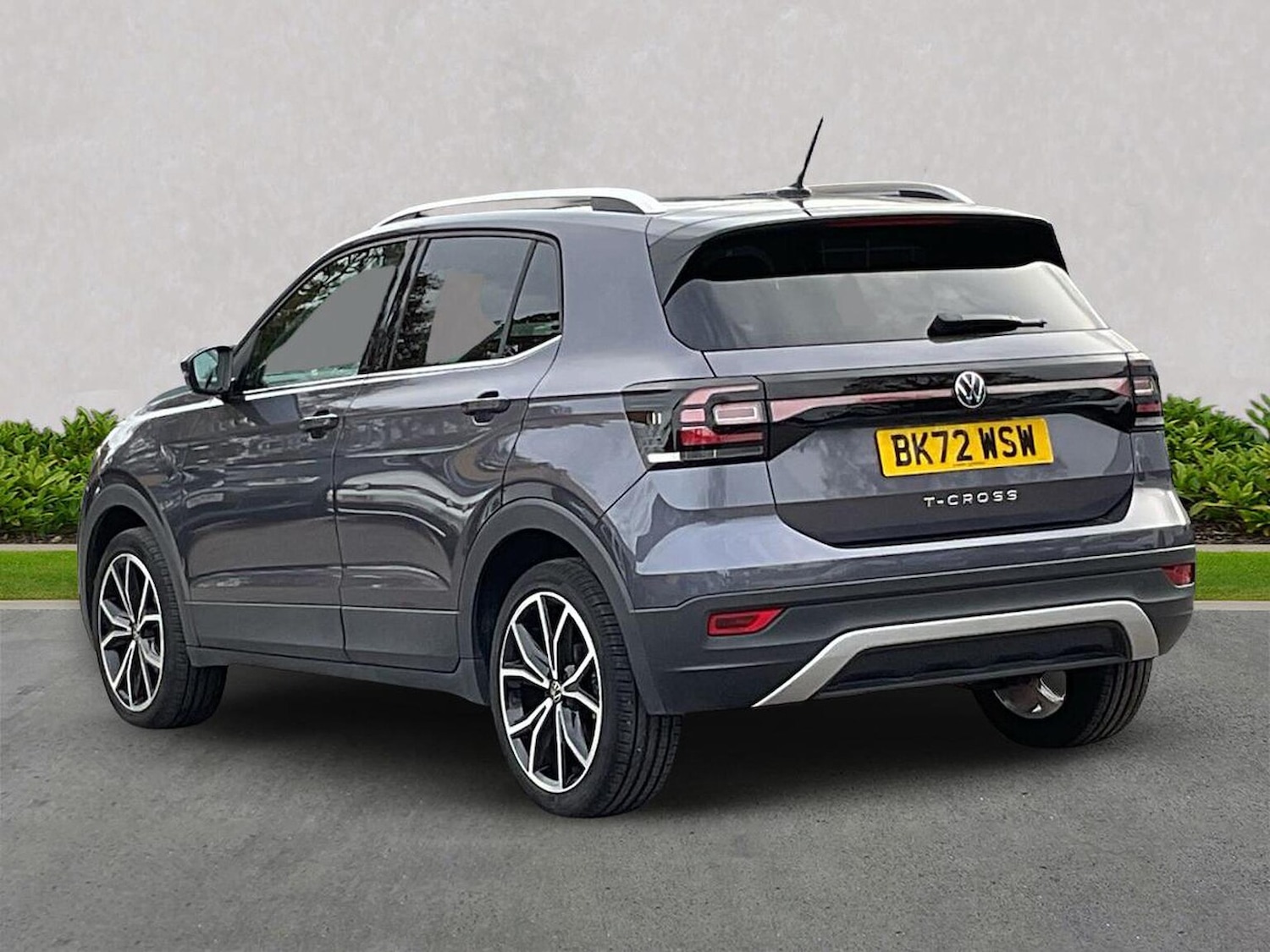 Used Volkswagen T-Cross 2022 for sale - 76418243: Photo 2