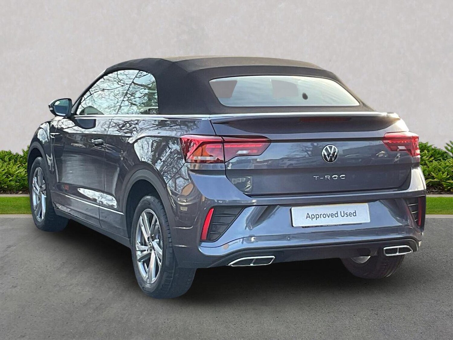 Used Volkswagen T-Roc 2025 for sale - 77528850: Photo 2