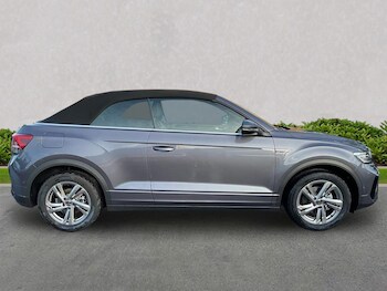 Used Volkswagen T-Roc 2025 for sale - 77528850: Photo