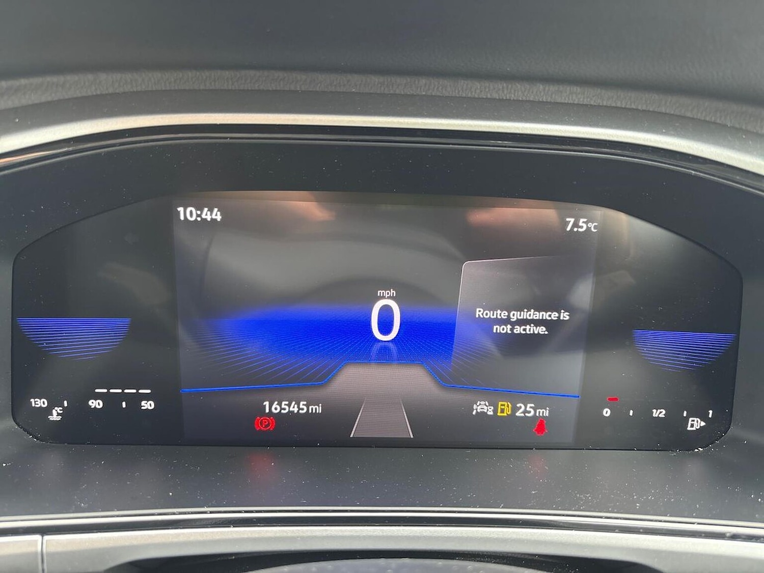 Used Volkswagen T-Roc 2023 for sale - 77688069: Photo 10