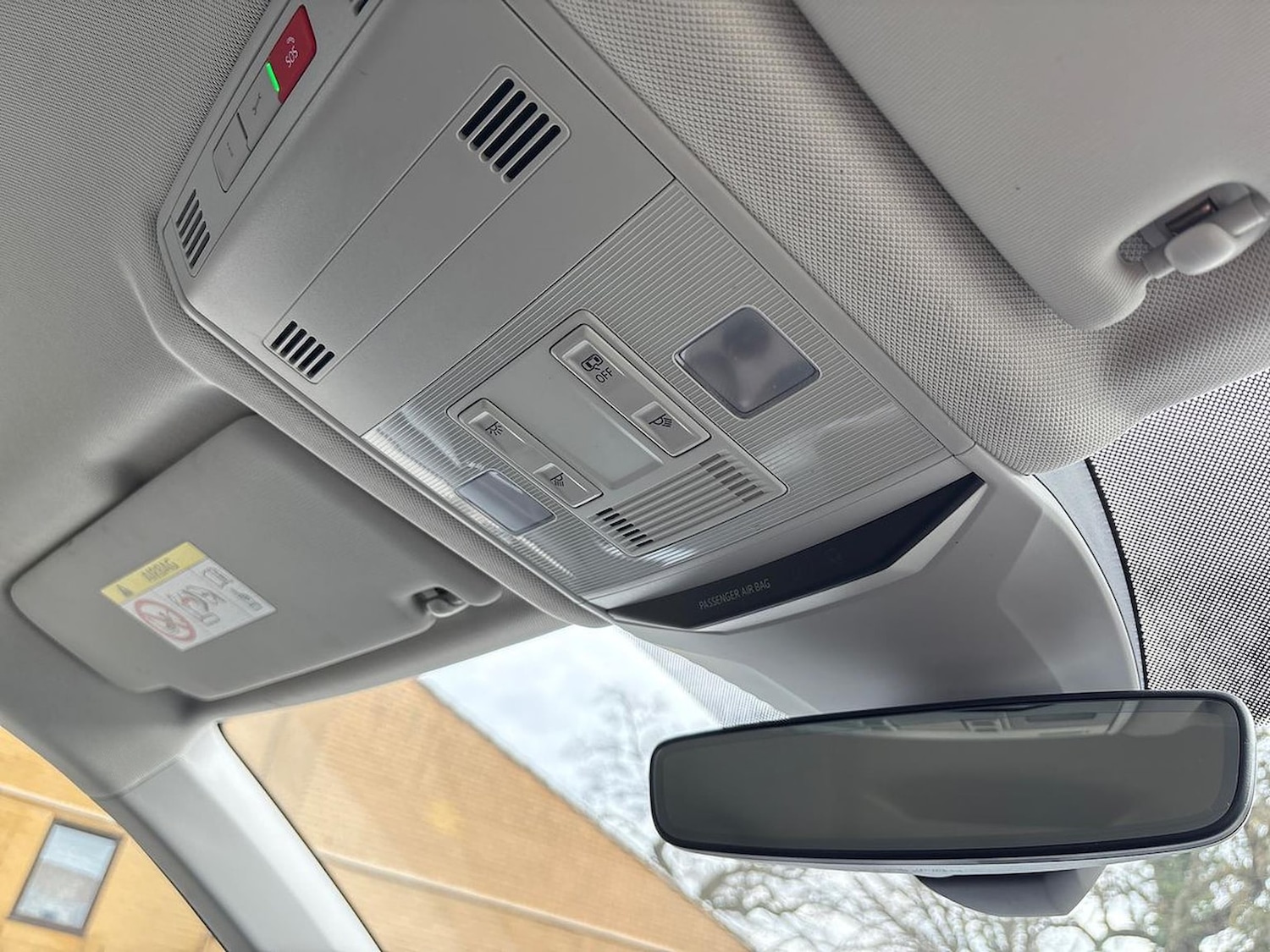 Used Volkswagen T-Roc 2023 for sale - 77688069: Photo 14