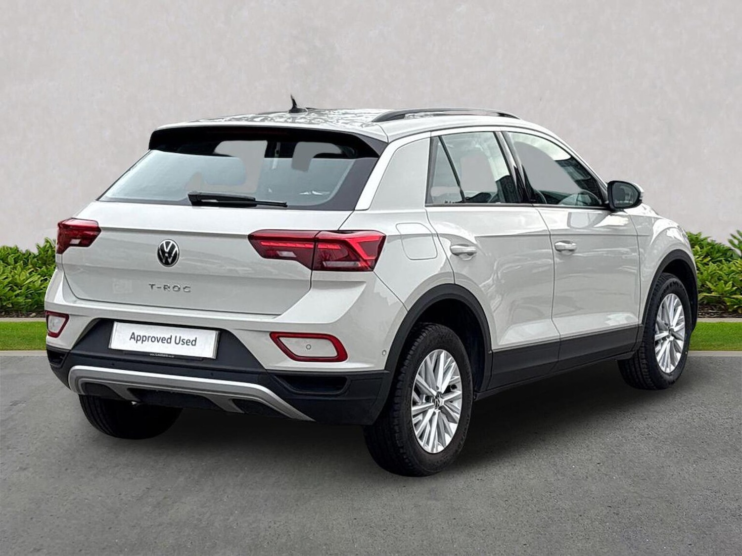 Used Volkswagen T-Roc 2023 for sale - 77688069: Photo 18