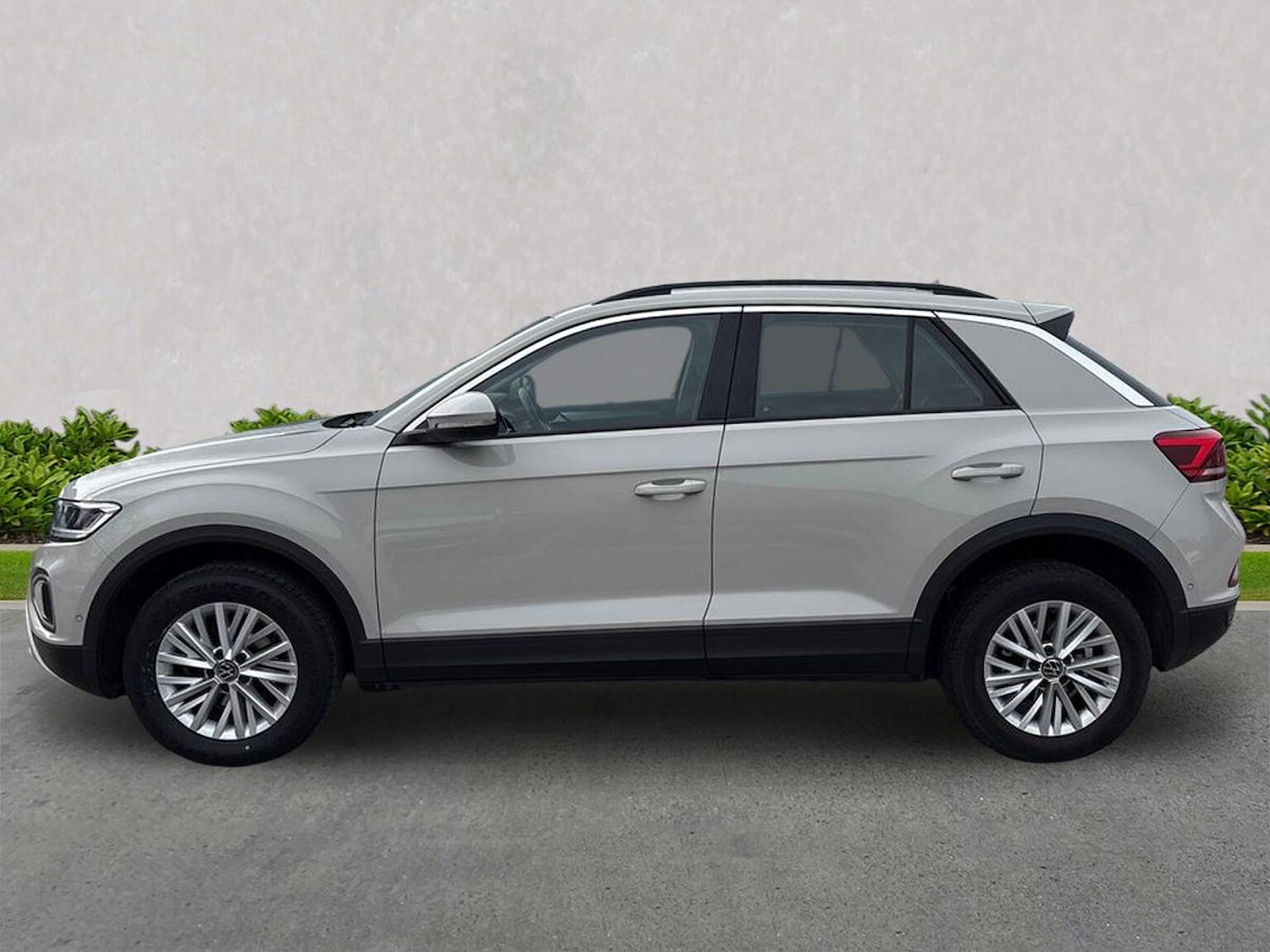 Used Volkswagen T-Roc 2023 for sale - 77688069: Photo 19