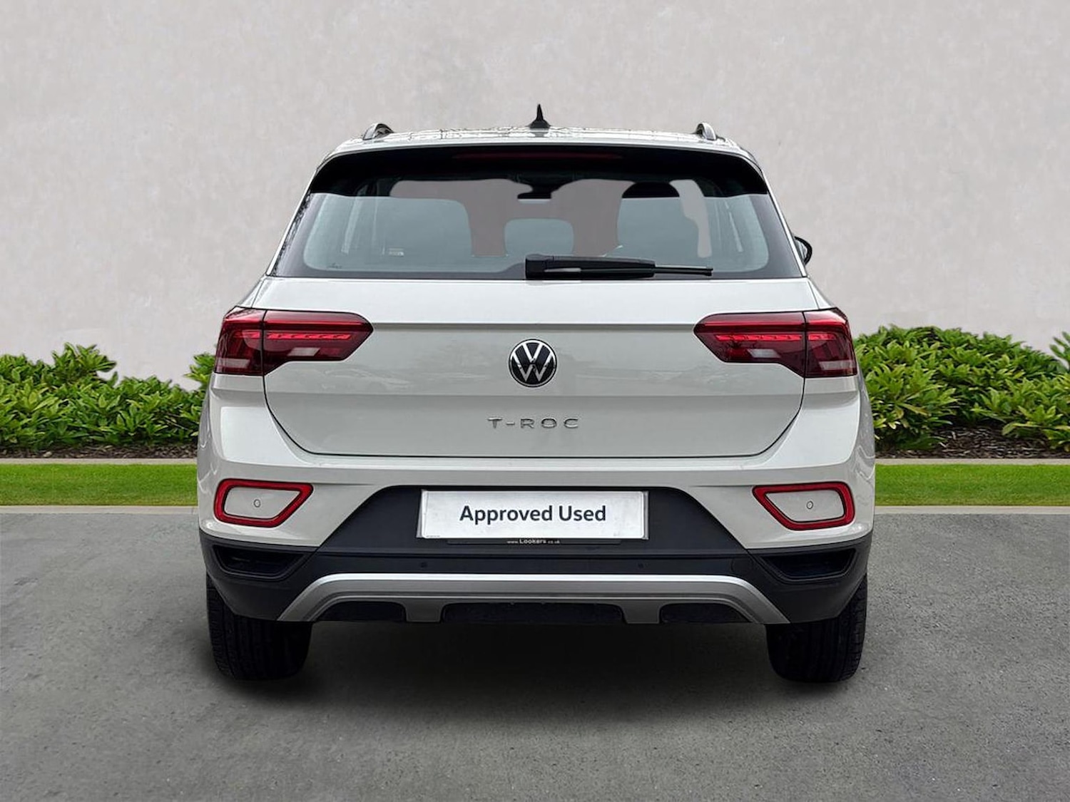 Used Volkswagen T-Roc 2023 for sale - 77688069: Photo 4