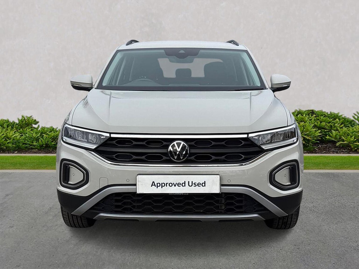 Used Volkswagen T-Roc 2023 for sale - 77688069: Photo 5