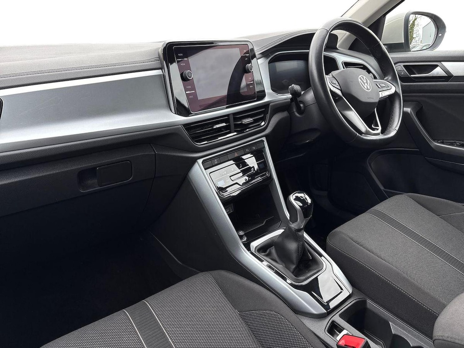 Used Volkswagen T-Roc 2023 for sale - 77688069: Photo 7