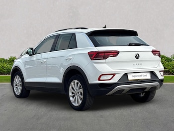 Used Volkswagen T-Roc 2023 for sale - 79262504: Photo