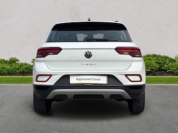 Used Volkswagen T-Roc 2023 for sale - 79262504: Photo