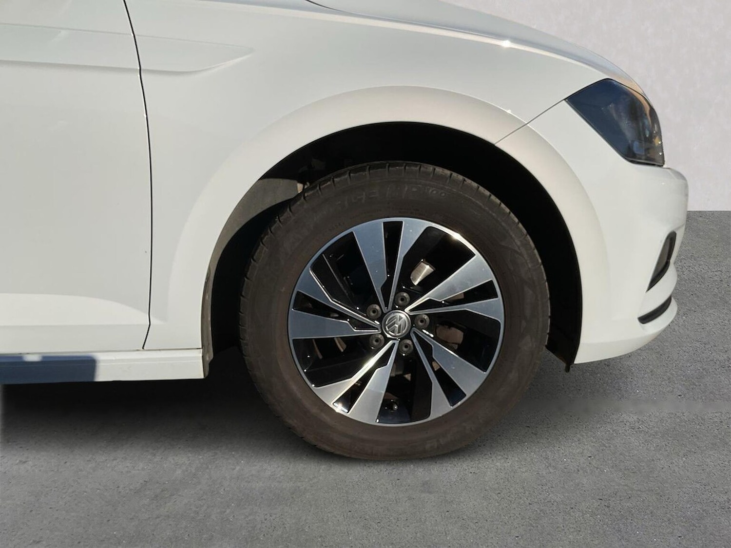 Used Volkswagen Polo 2018 for sale - 76655876: Photo 6