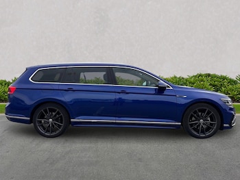 Used Volkswagen Passat 2024 for sale - 78745369: Photo