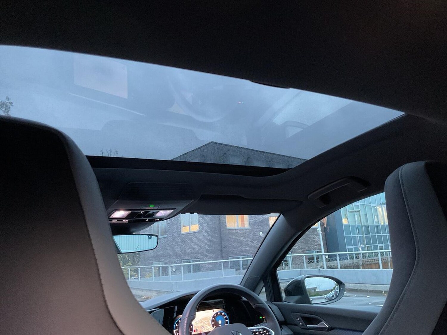 Used Volkswagen Golf 2023 for sale - 76526117: Photo 21