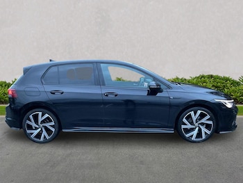 Used Volkswagen Golf 2023 for sale - 76526117: Photo