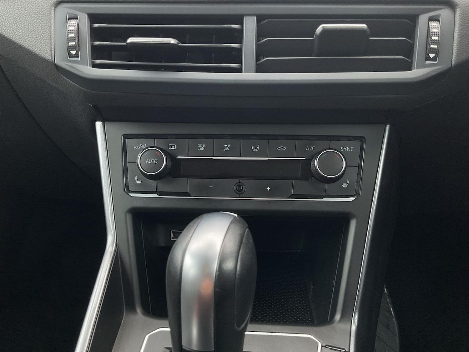Used Volkswagen Polo 2020 for sale - 76347023: Photo 12