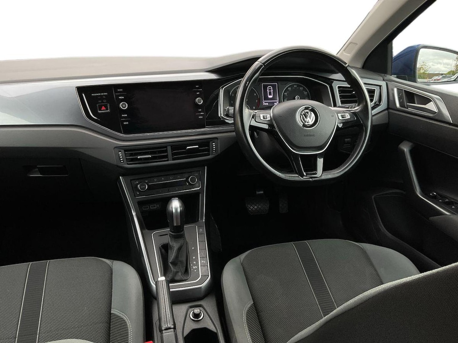 Used Volkswagen Polo 2020 for sale - 76347023: Photo 8