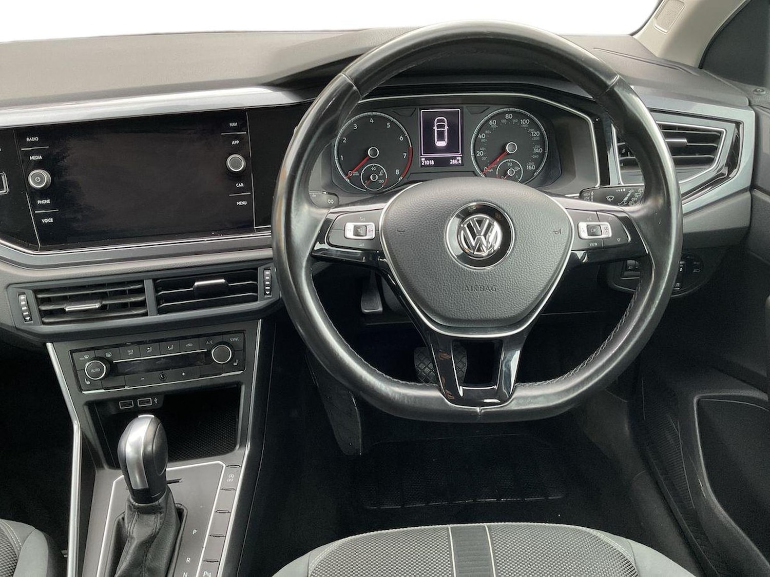 Used Volkswagen Polo 2020 for sale - 76347023: Photo 9