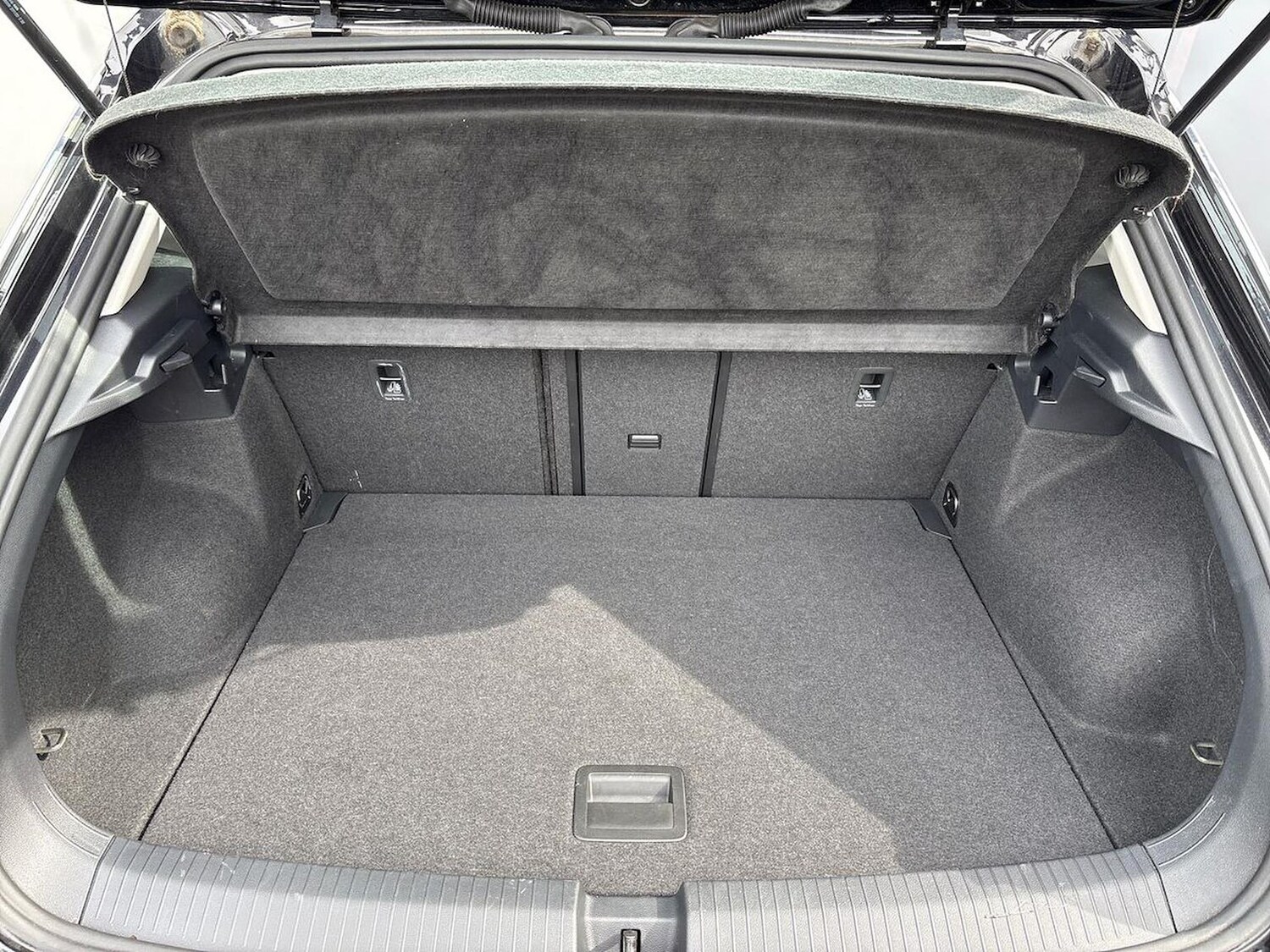 Used Volkswagen T-Roc 2023 for sale - 78194479: Photo 17