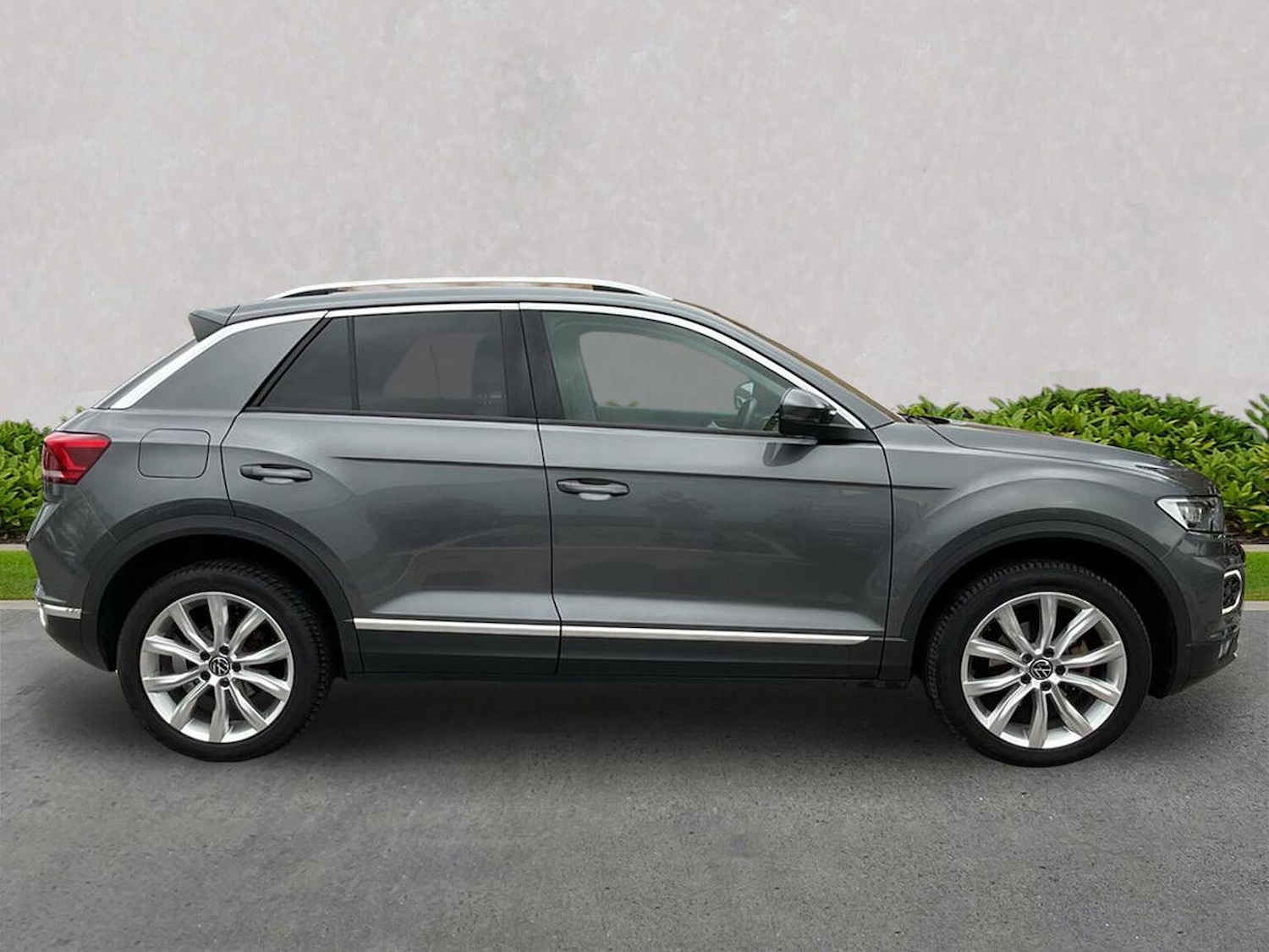 Used Volkswagen T-Roc 2020 for sale - 76455304: Photo 3