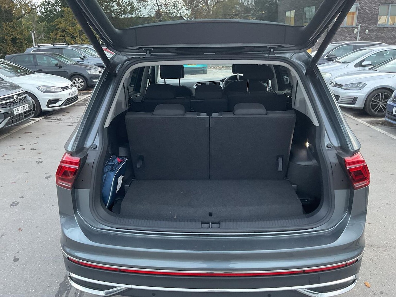 Used Volkswagen Tiguan Allspace 2023 for sale - 76555445: Photo 17