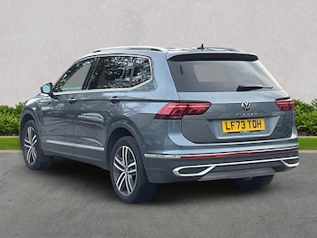 Used Volkswagen Tiguan Allspace 2023 for sale - 76555445: Photo