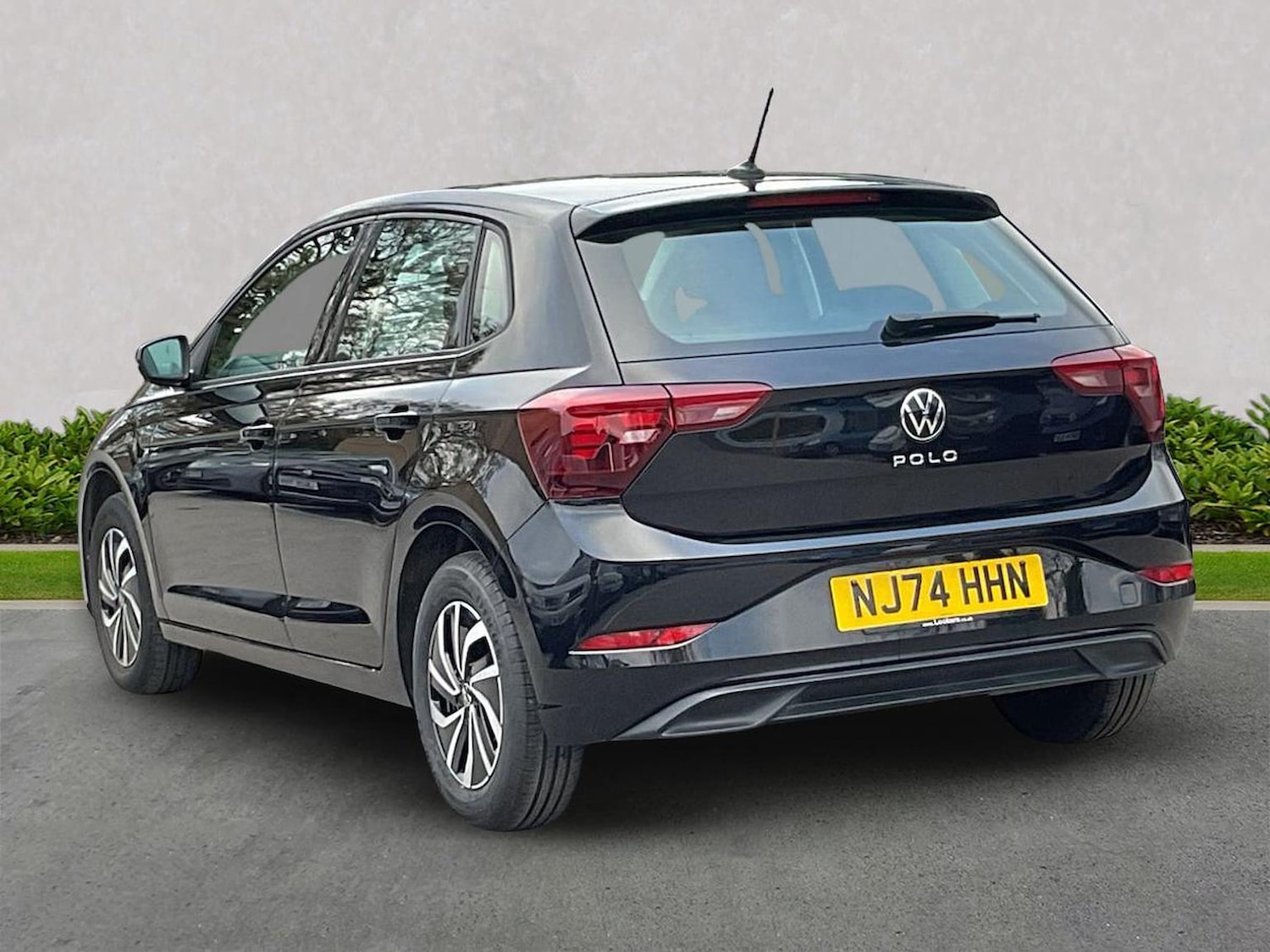 Used Volkswagen Polo 2024 for sale - 77487606: Photo 2