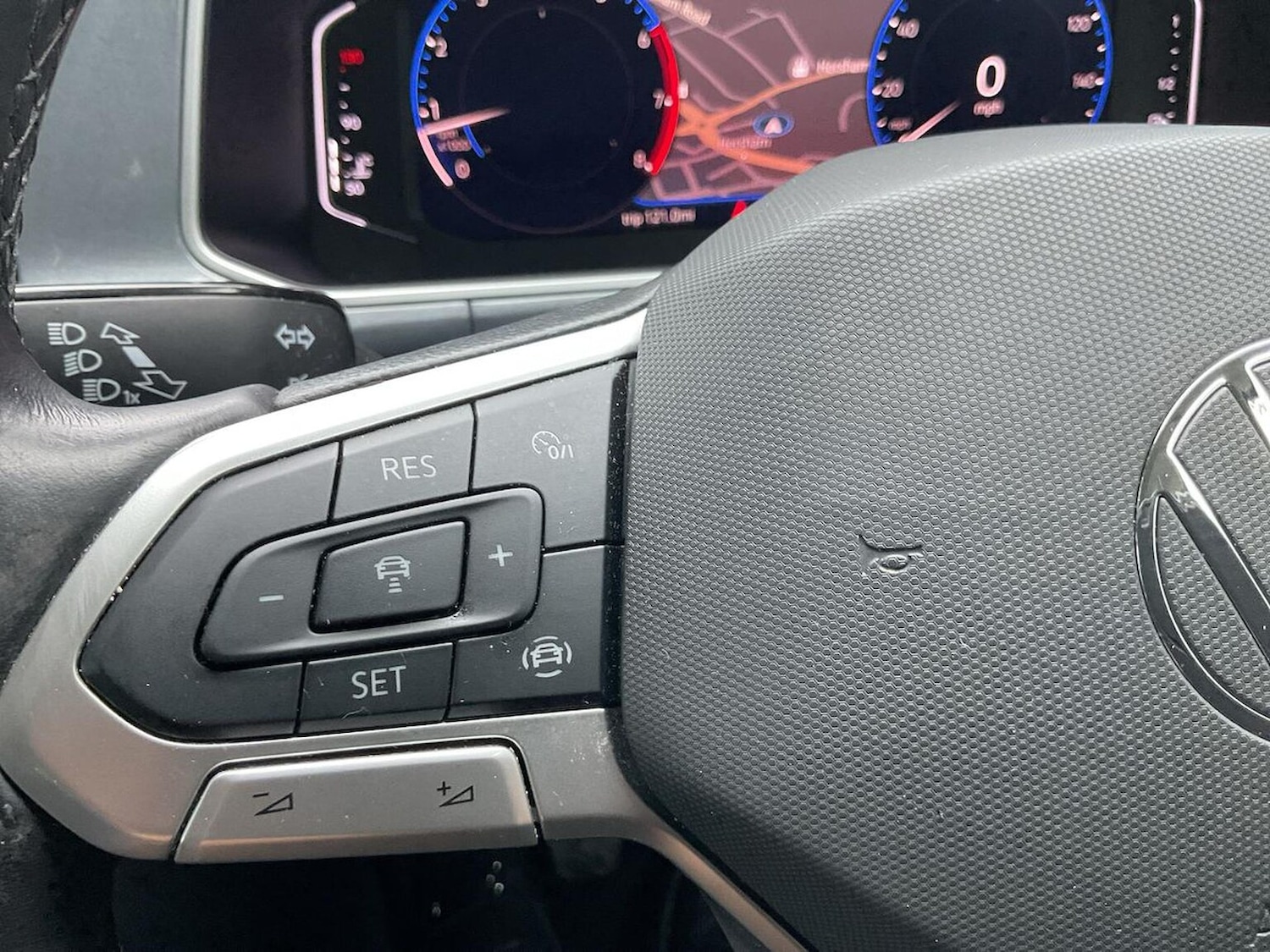 Used Volkswagen T-Roc 2022 for sale - 77688064: Photo 27