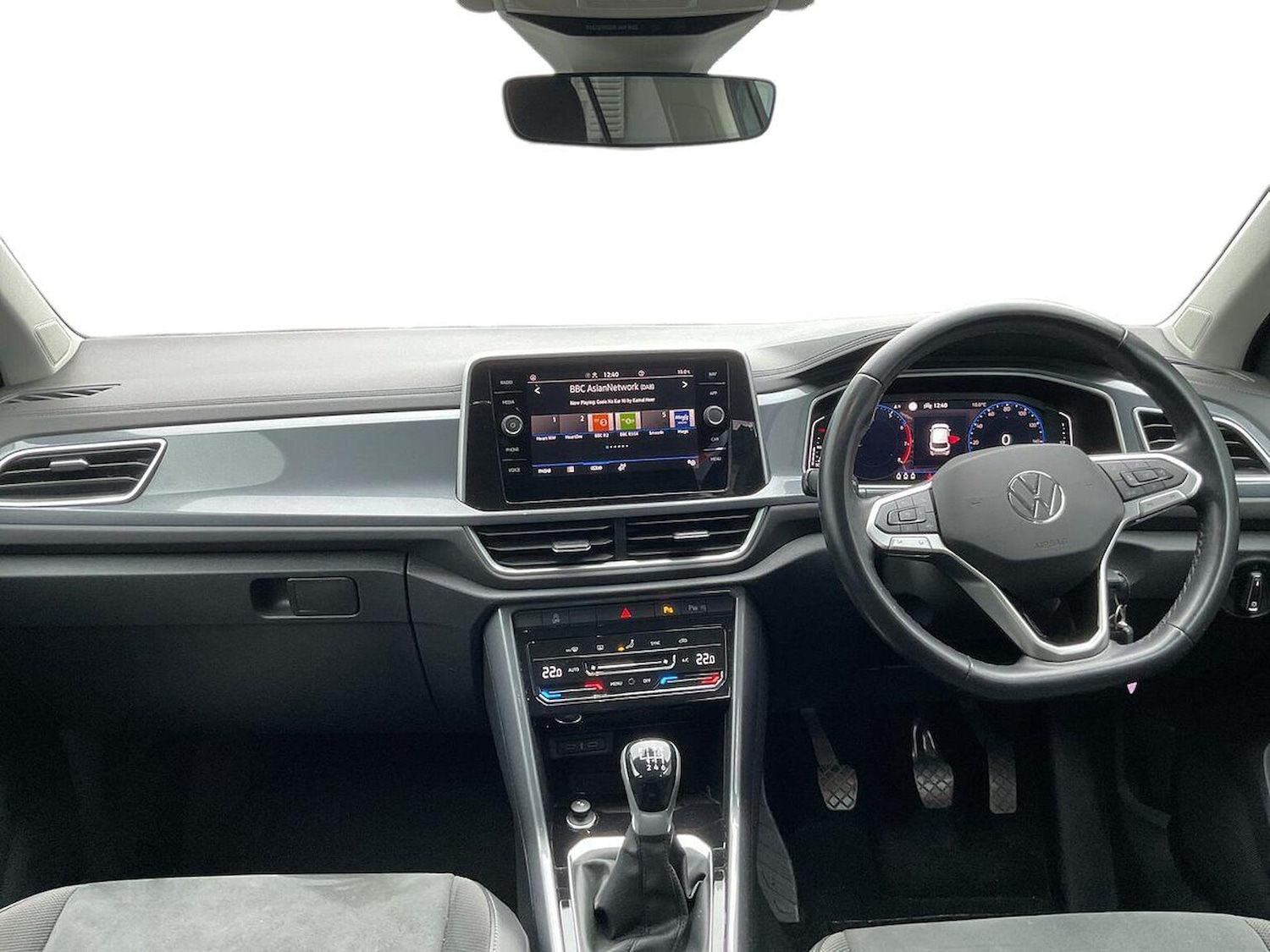 Used Volkswagen T-Roc 2022 for sale - 77688064: Photo 8