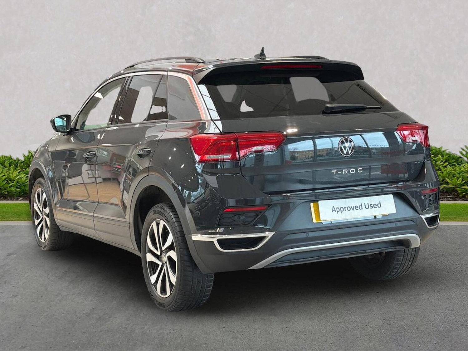 Used Volkswagen T-Roc 2021 for sale - 77688087: Photo 2