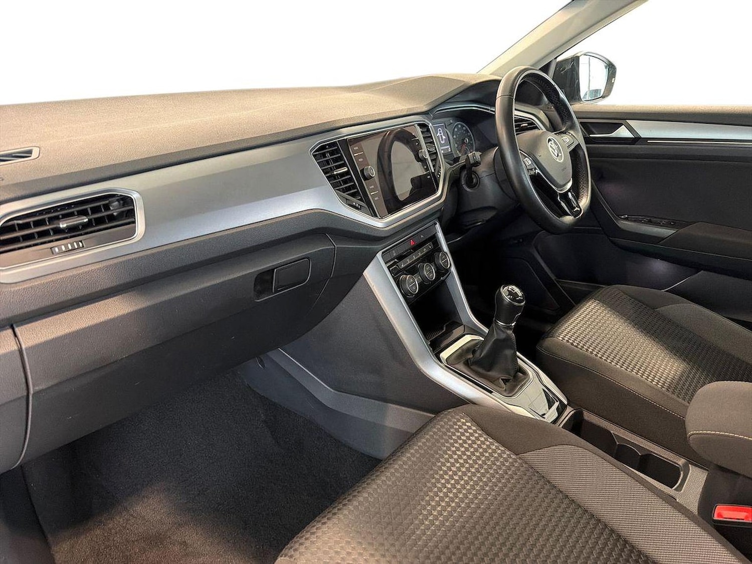 Used Volkswagen T-Roc 2021 for sale - 77688087: Photo 7