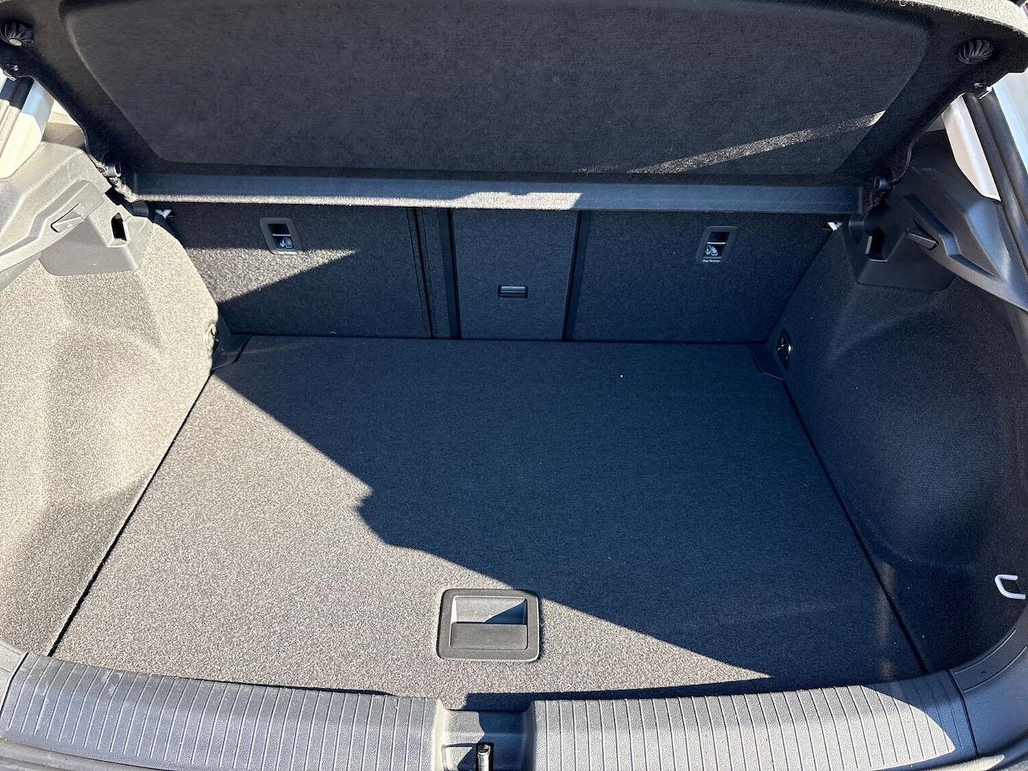 Used Volkswagen T-Roc 2023 for sale - 78194397: Photo 17