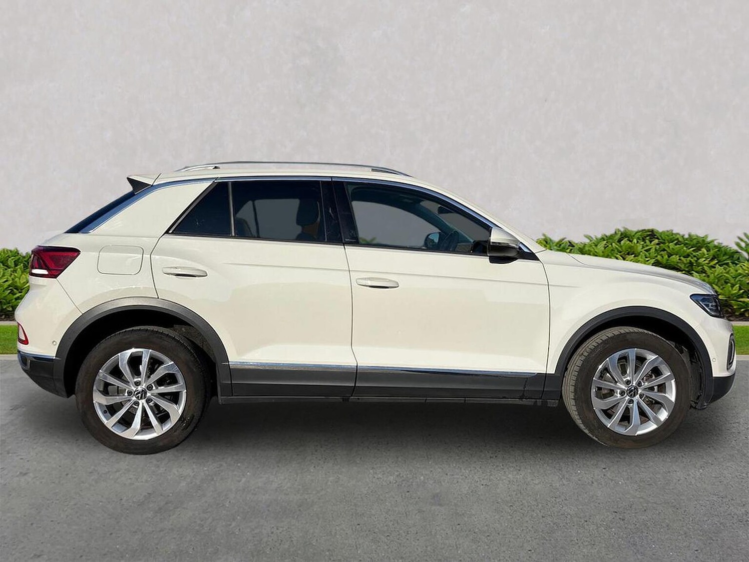 Used Volkswagen T-Roc 2023 for sale - 78194397: Photo 3