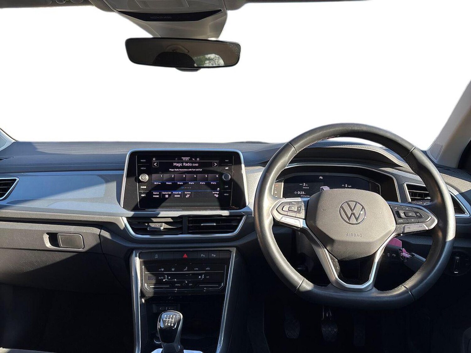 Used Volkswagen T-Roc 2023 for sale - 78194397: Photo 8