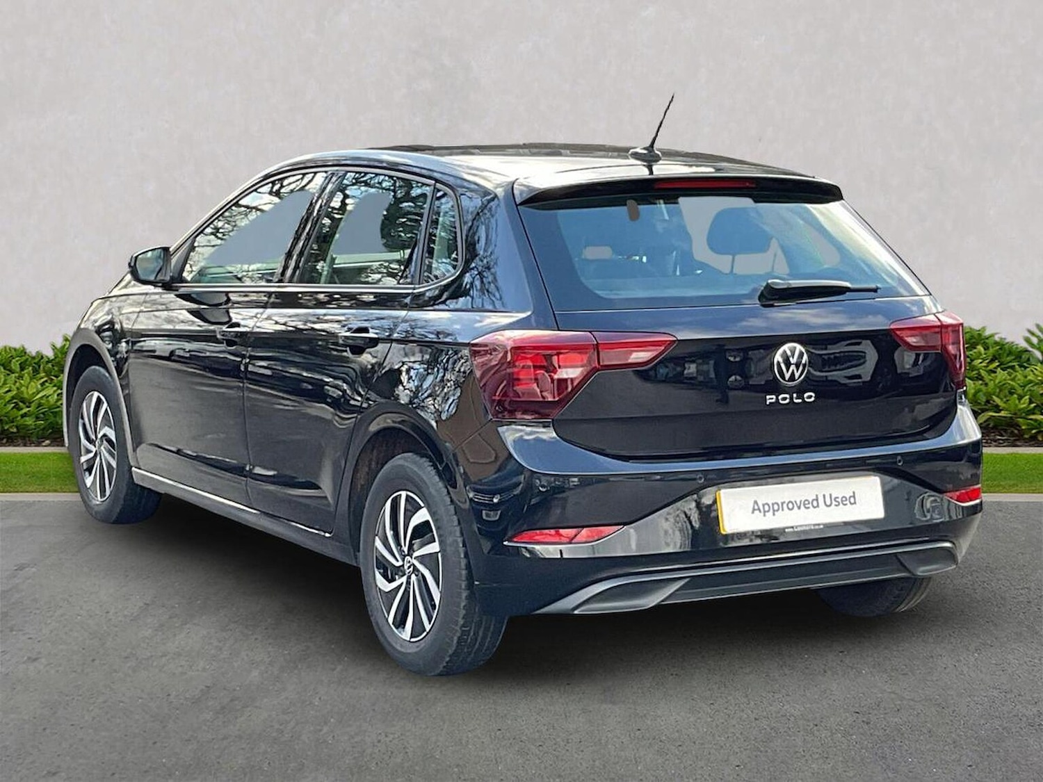 Used Volkswagen Polo 2023 for sale - 76893246: Photo 2