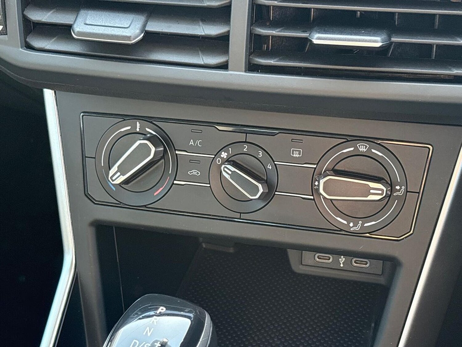 Used Volkswagen Polo 2023 for sale - 78194323: Photo 12