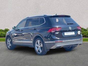 Used Volkswagen Tiguan Allspace 2019 for sale - 79073907: Photo