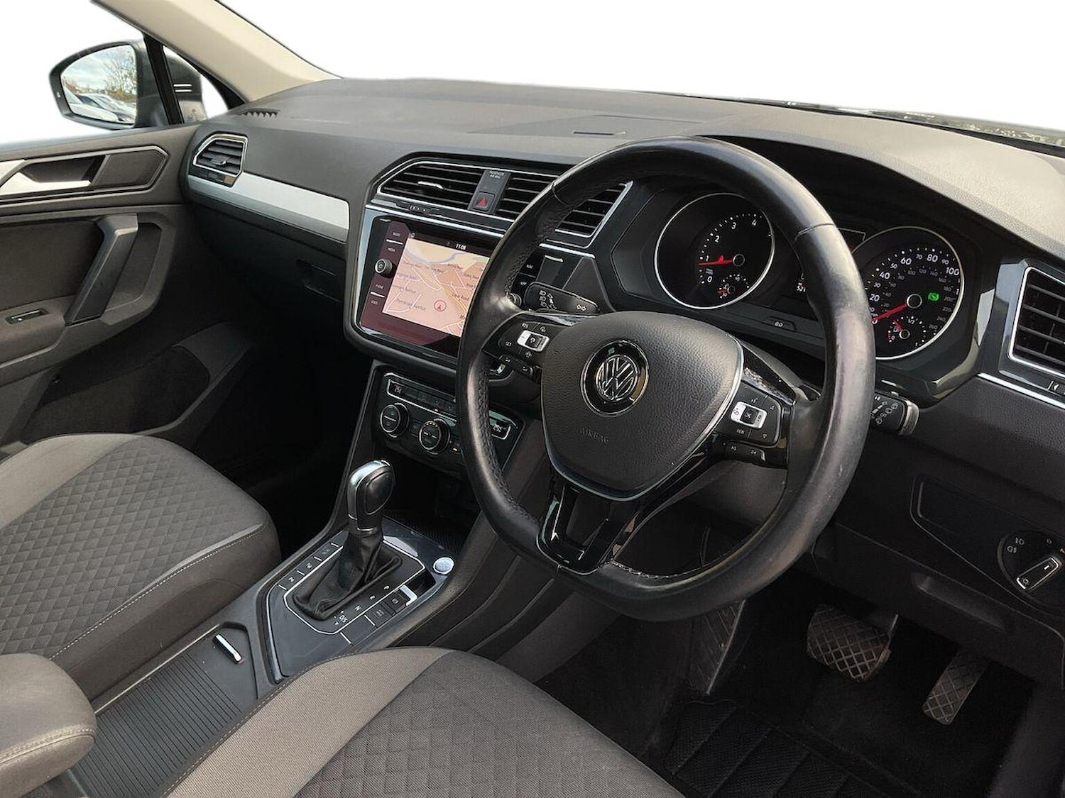 Used Volkswagen Tiguan 2019 for sale - 76877933: Photo 15