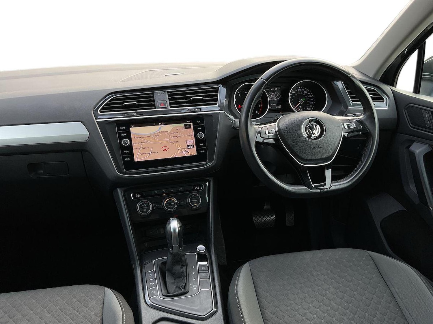 Used Volkswagen Tiguan 2019 for sale - 76877933: Photo 8