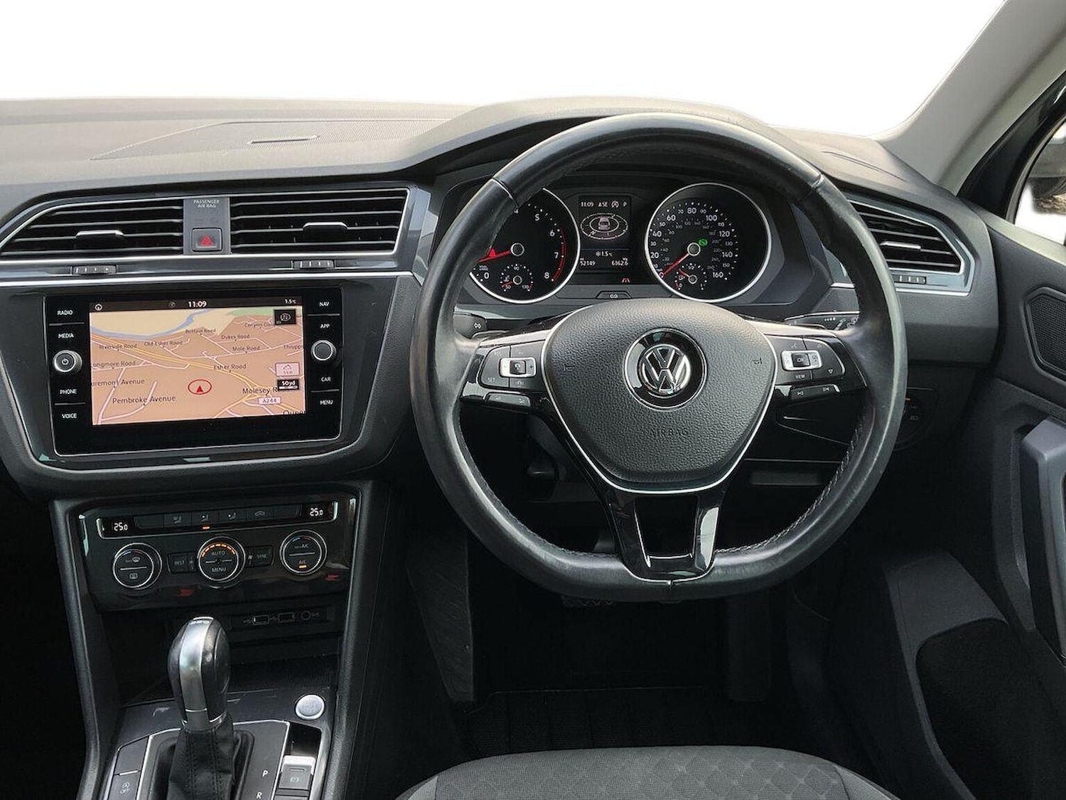 Used Volkswagen Tiguan 2019 for sale - 76877933: Photo 9