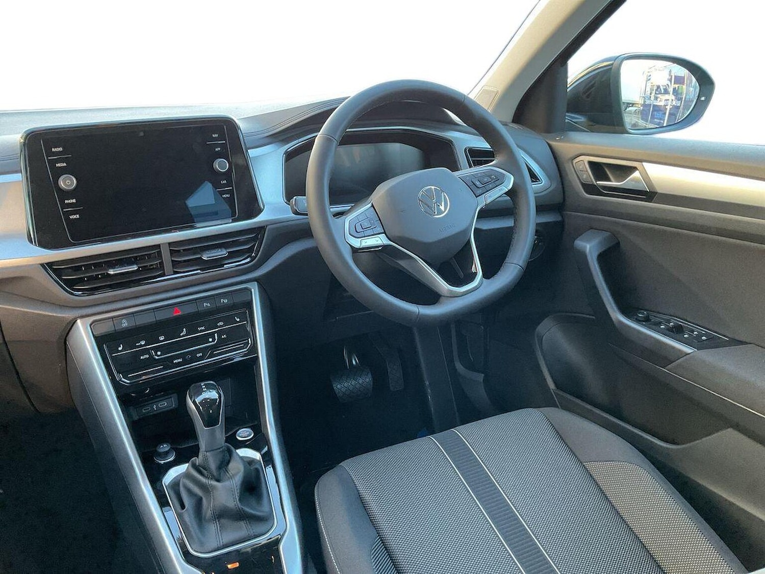 Used Volkswagen T-Roc 2025 for sale - 77555288: Photo 9