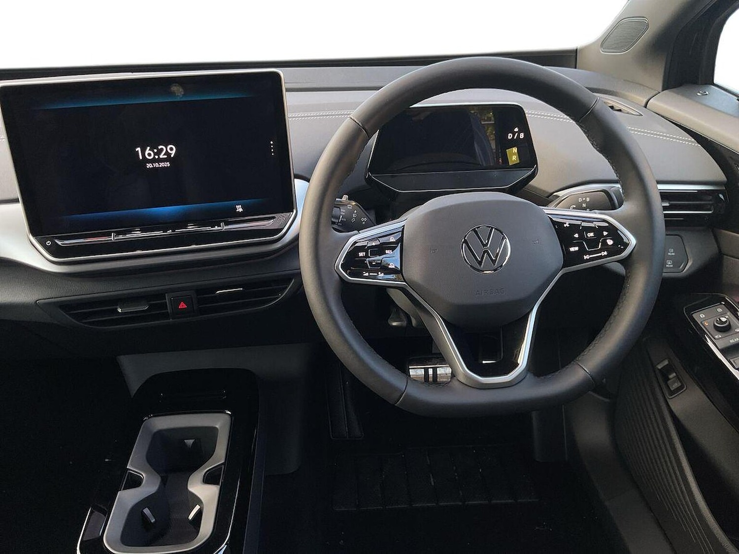 Used Volkswagen ID.4 2025 for sale - 76347031: Photo 9